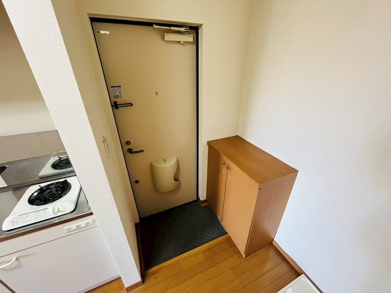 いなほハイツ 玄関