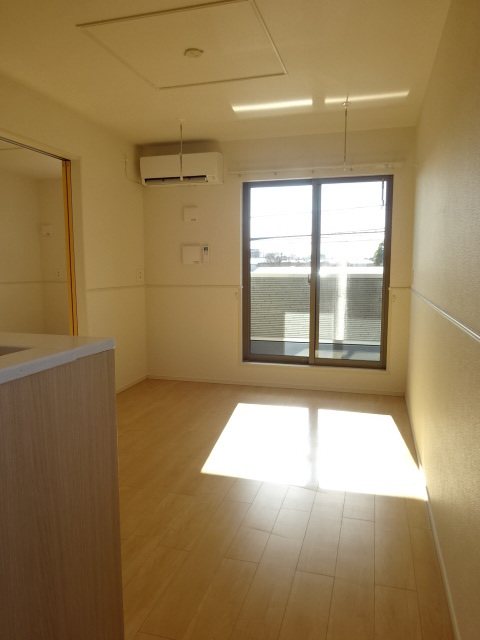 サン　スクエア　Ⅰ リビング