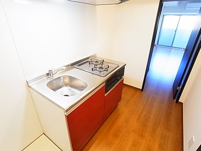 朱雀楼　東京 キッチン