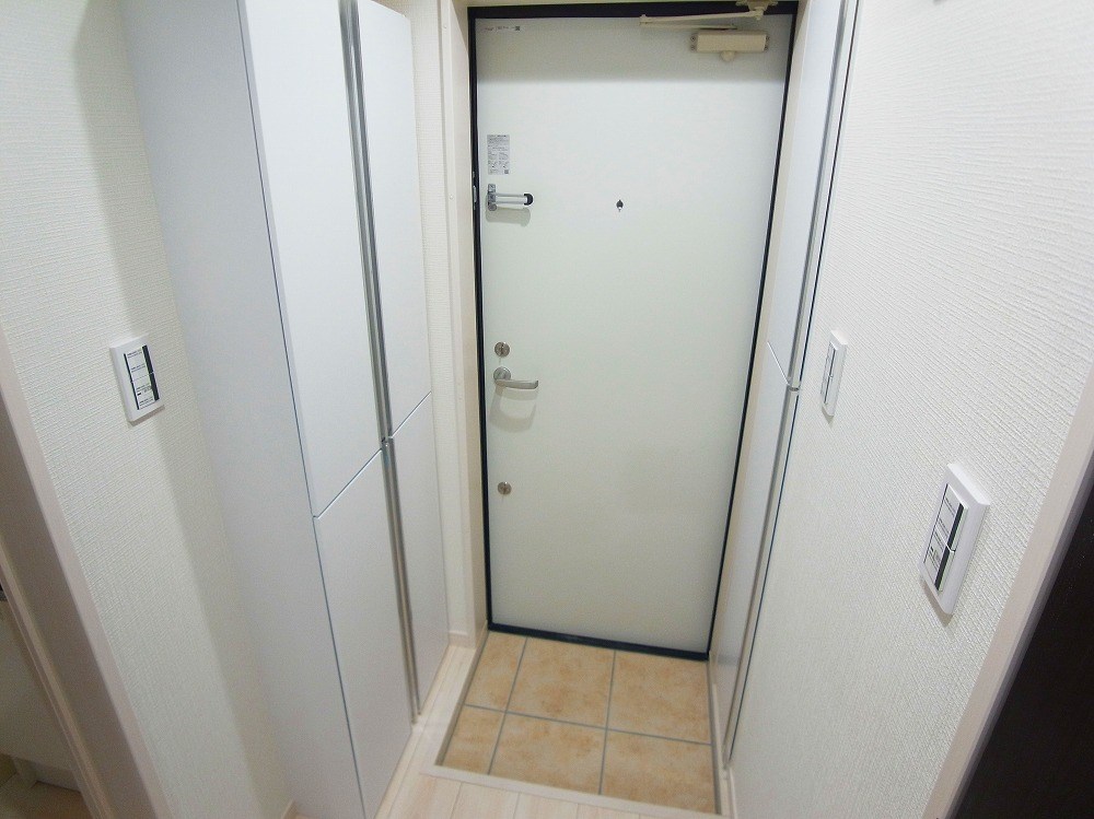 グランディール千住 玄関