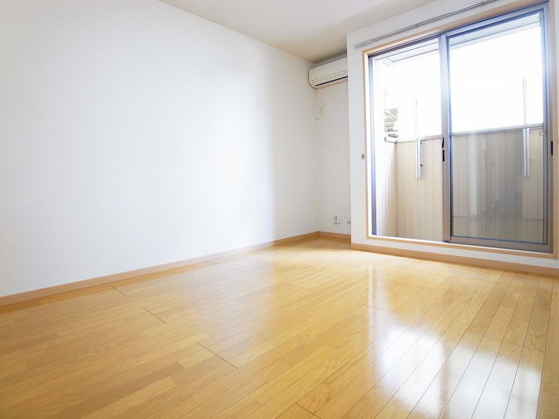 ＡＤＯＮＩＳ　ＨＯＵＳＥ リビング