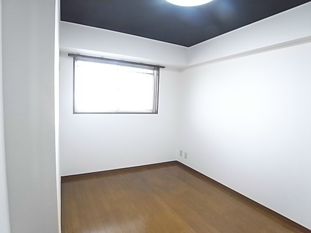 INSURANCE　BLDG.ⅩⅢ ベッドルーム