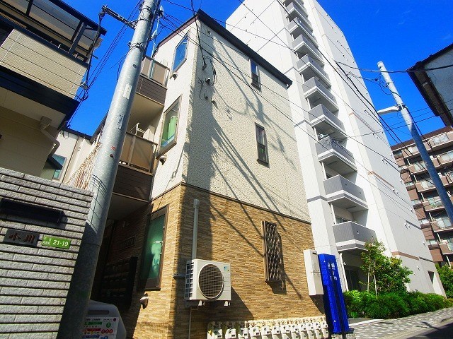 リベルテ北千住 外観写真