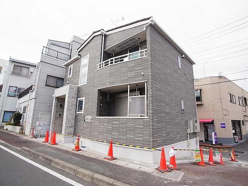 シャイン　ヴィラ 201号室 外観