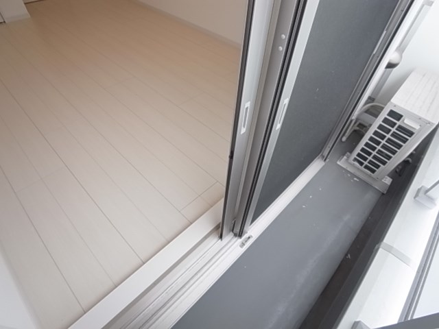 リブリ・瑋進 ベランダ
