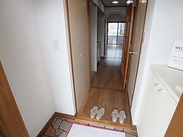 高野山第一ビル 玄関