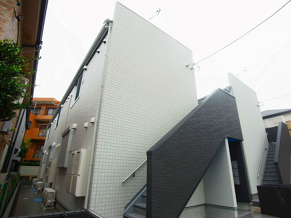 Summer Club 柏 201号室 外観