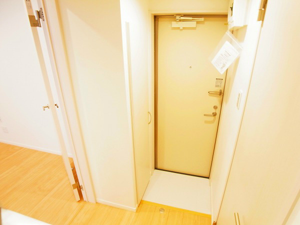 Summer Club 柏 玄関