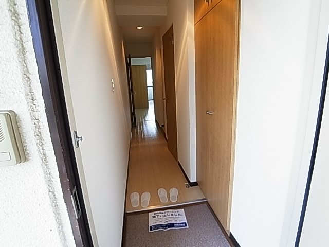 マルシェＴ・Ｋ 玄関