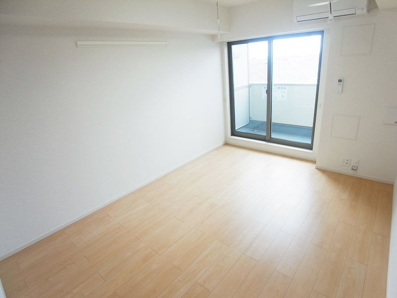 アライブ　ジュネス リビング