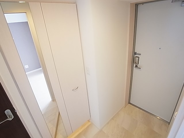 セレス稔台 玄関