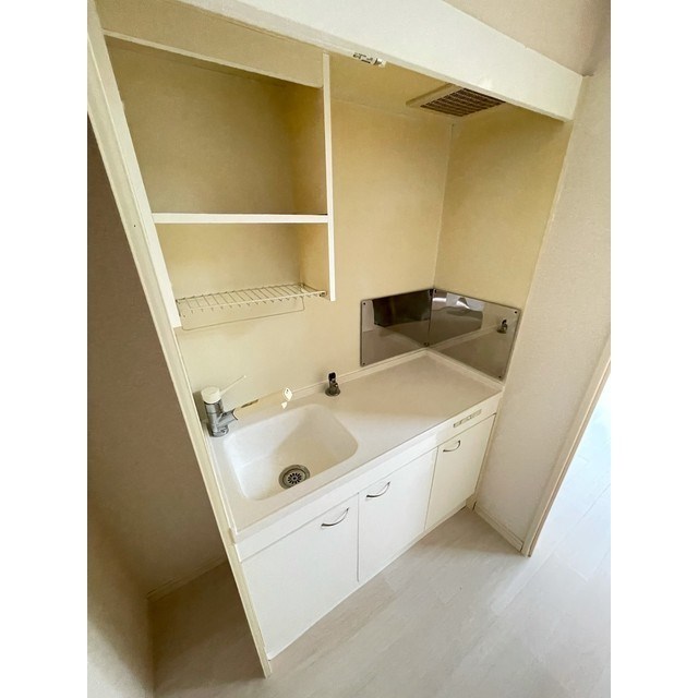 リヴィエール綾瀬 キッチン