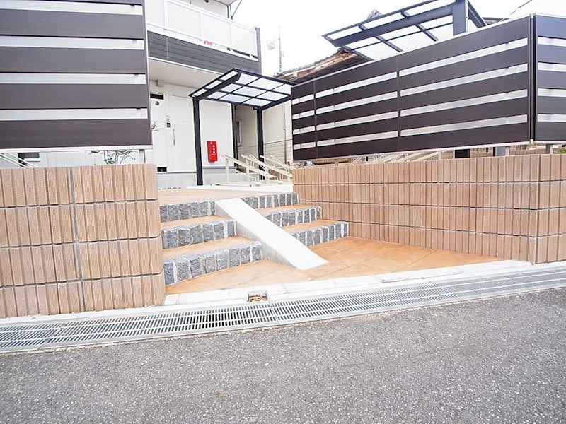 リブリ・C　West その他外観1