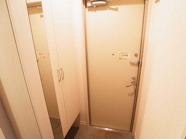 エスペーロ八潮 玄関