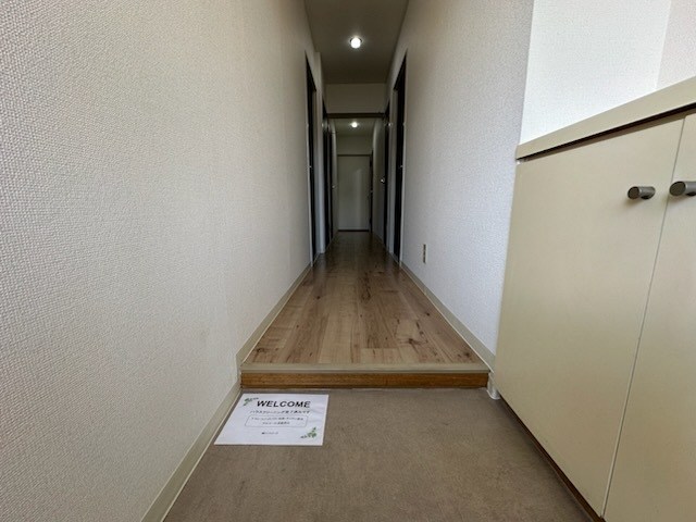 サンハイツ馬橋 玄関