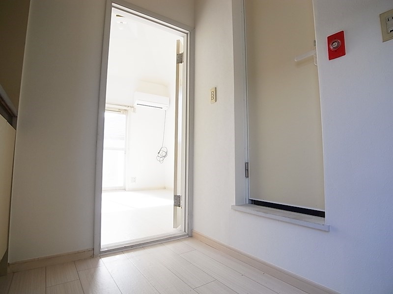 ジュネパレス新松戸第45 玄関