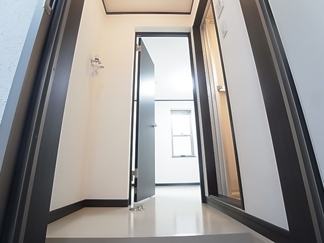 シャンティ北千住 玄関