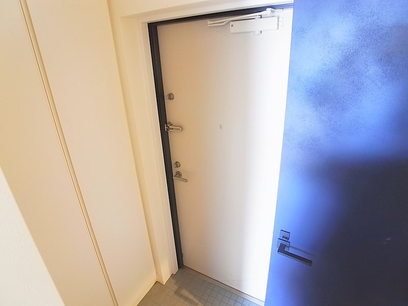 CRESCENT COURT　～クレセントコート～ 玄関