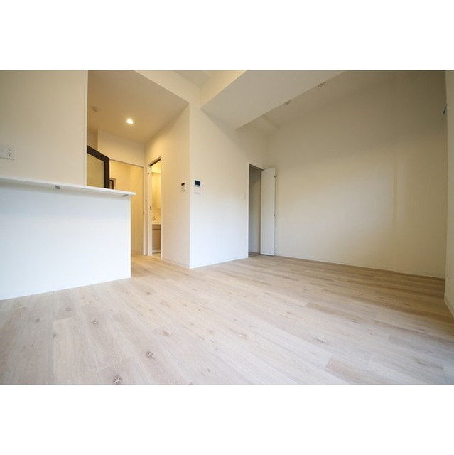 CRESCENT COURT　～クレセントコート～ リビング