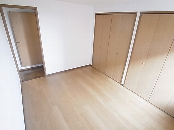 サニーフラワーヒルズ ベッドルーム