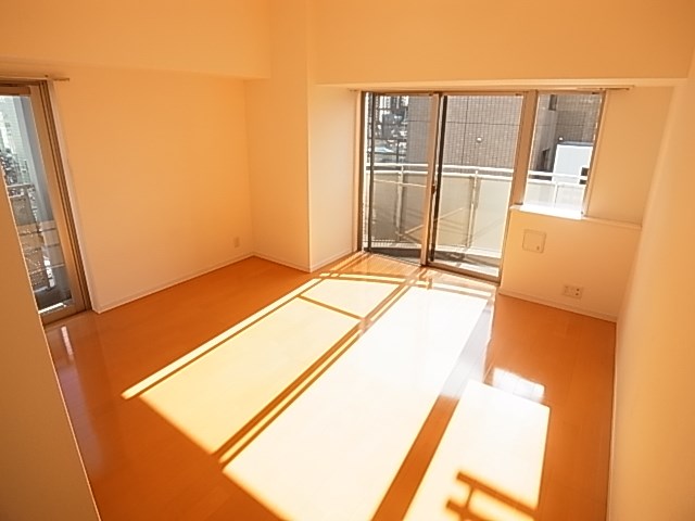 プライムアーバン千住 リビング