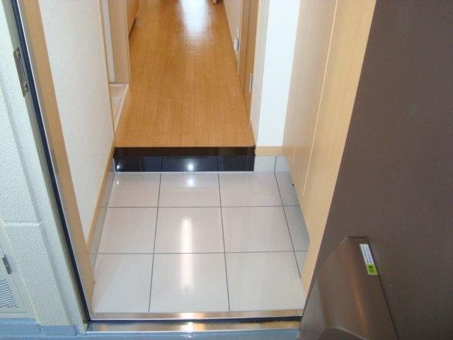 リリーガーデン 玄関