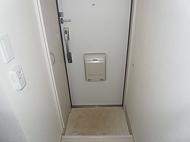 リブリ・サンビレッジ 玄関