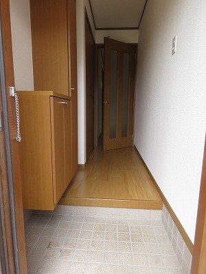 エクセレントハイム 玄関