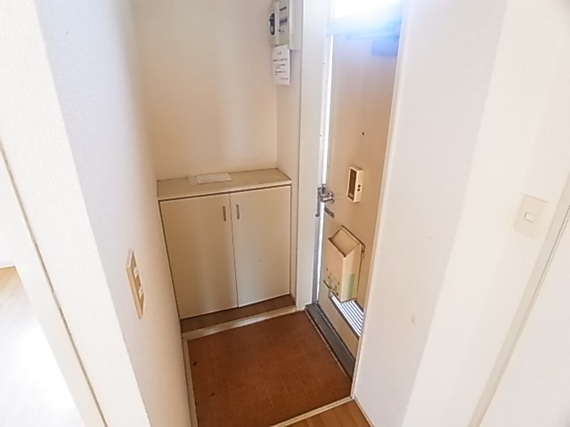 神取ハイツ 玄関
