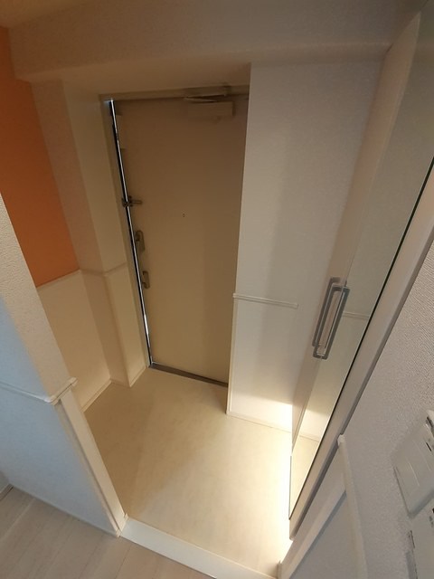 ユイマール三ノ輪 玄関