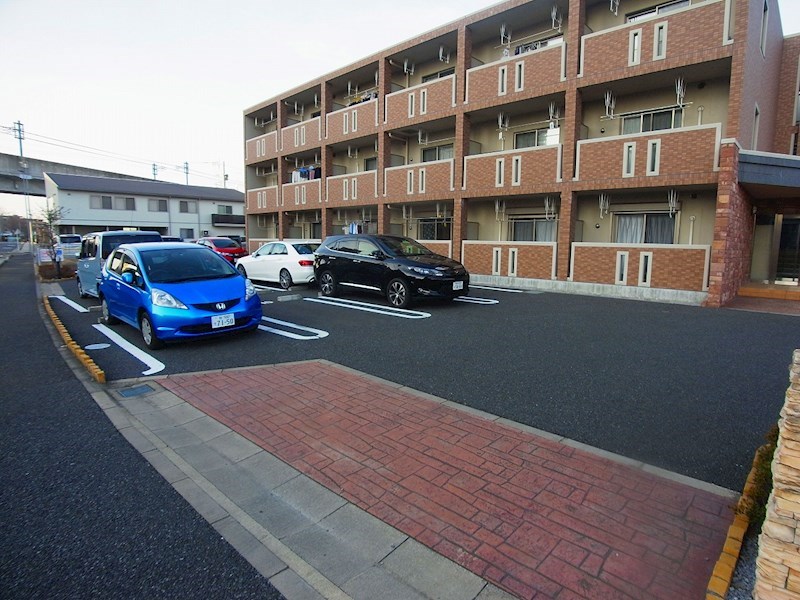 アビタシオン柏の葉 駐車場