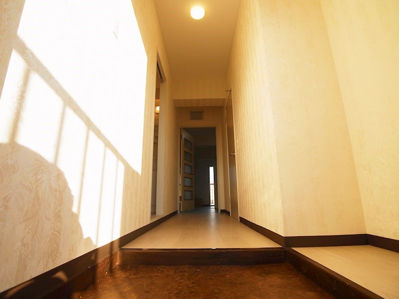 INSURANCE BLDG.XVI　～インシュランスビルディング16～ 玄関