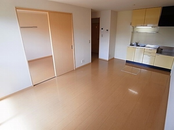 サンロイヤル リビング