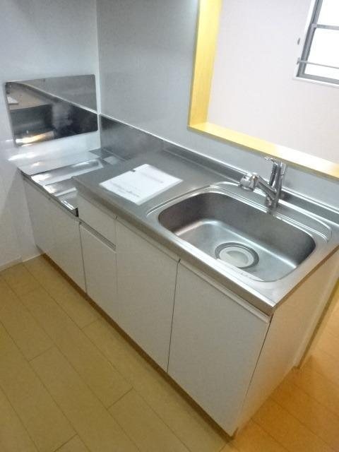 ソイビーンズ　ウッド キッチン