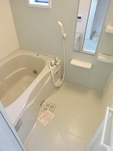 ソイビーンズ　ウッド 風呂画像