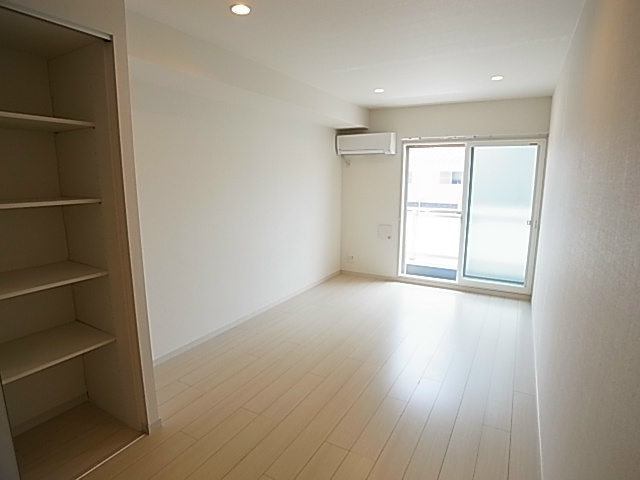 リブリ・ジュネスⅡ ベッドルーム