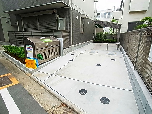 グレイスコーポ 駐車場