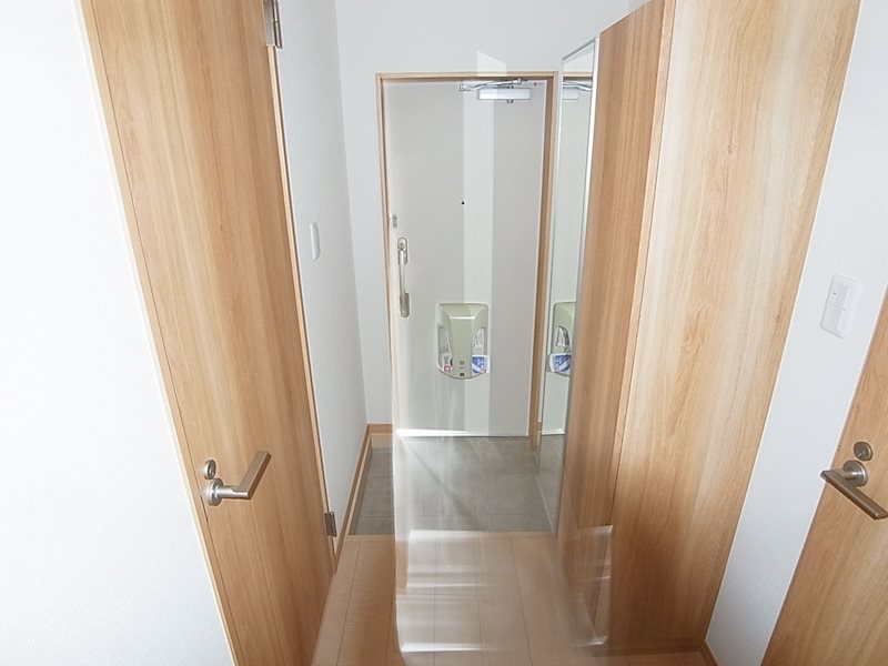 メゾン・ド・パステック 玄関