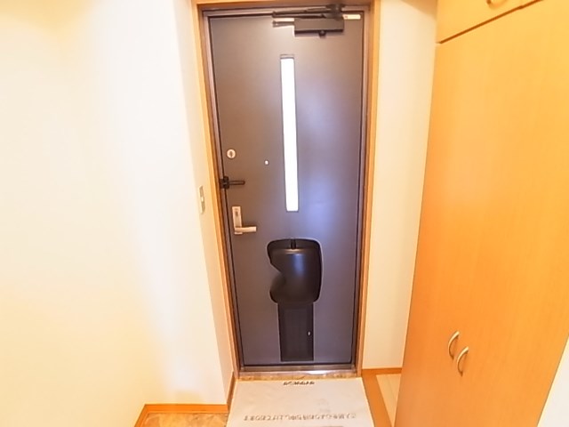 グリーンヴィレッジ 玄関