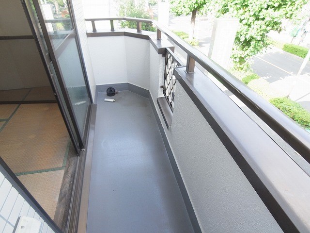 ラフィーヌ・新松戸南 ベランダ