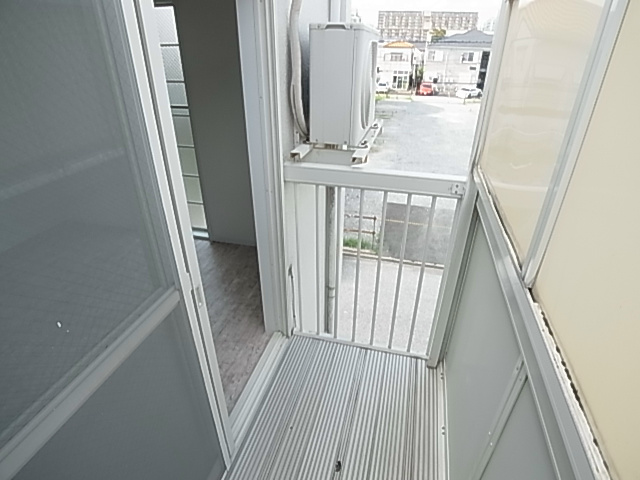 ジュネパレス新松戸第44 ベランダ