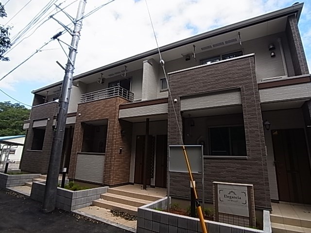 エレガンシア 102号室 外観