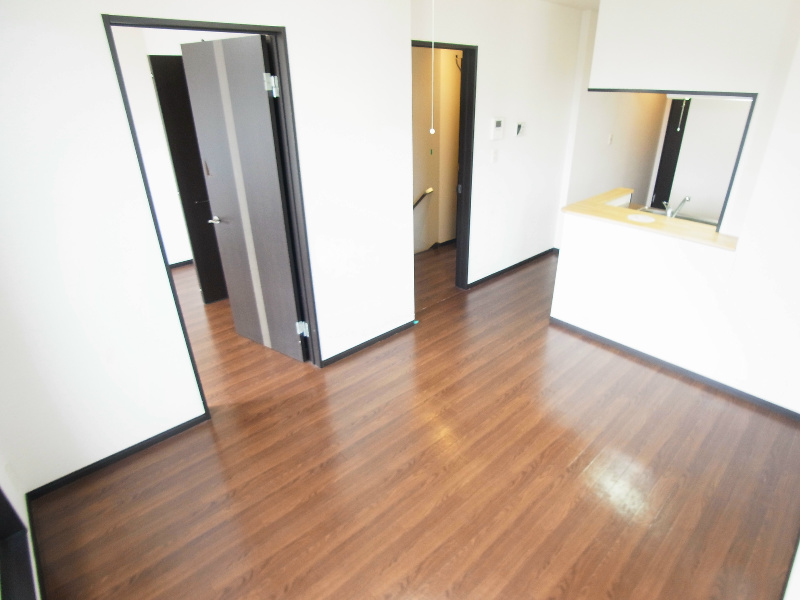 リリー・オブ・ザ・バレー リビング