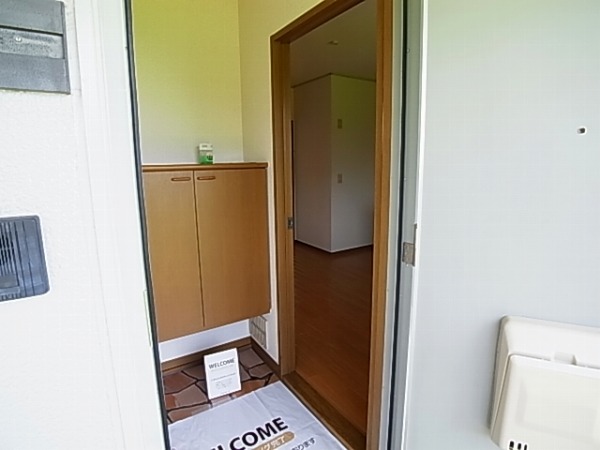 サントビーヒルズＣ 玄関