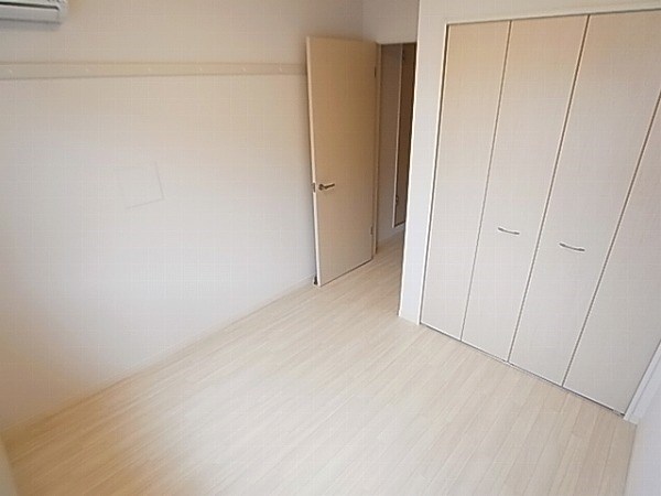 ブランジュ南逆井 ベッドルーム