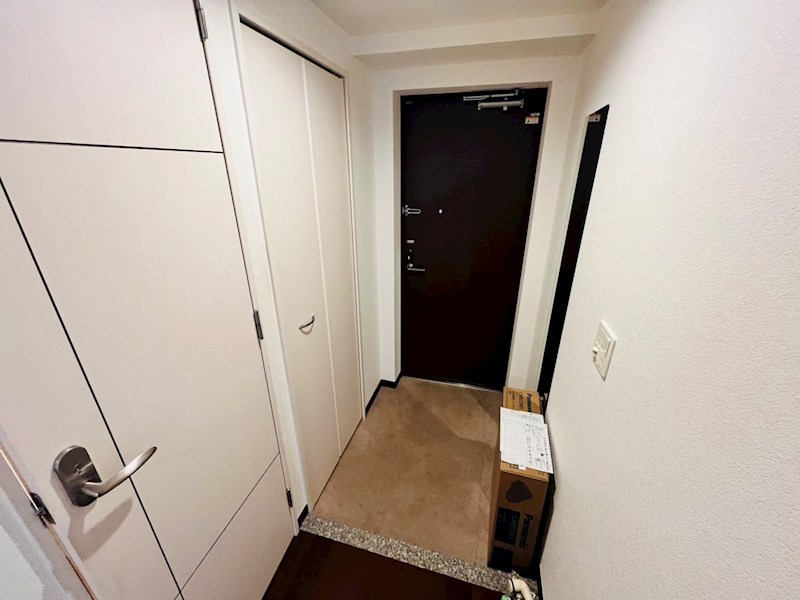 ロイヤルパークス梅島 玄関