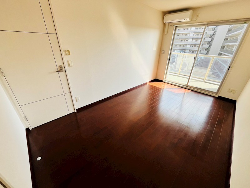 ロイヤルパークス梅島 ベッドルーム