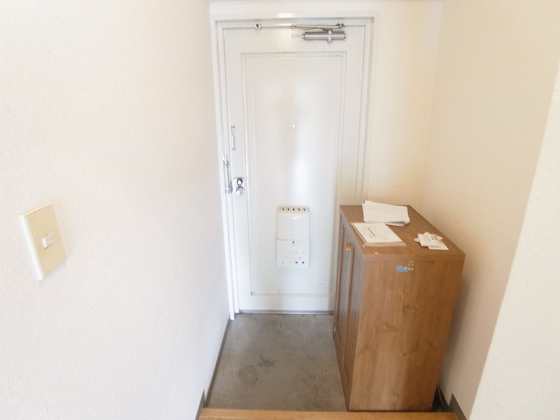 第二田口ビル 玄関