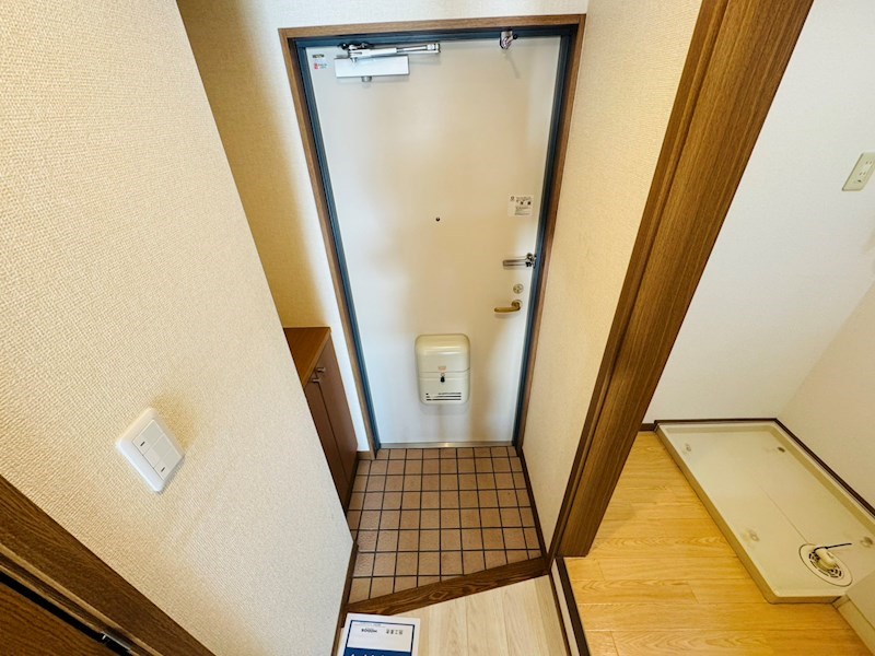 チャームテラス222W 玄関