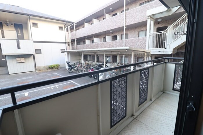 アリュールB その他6